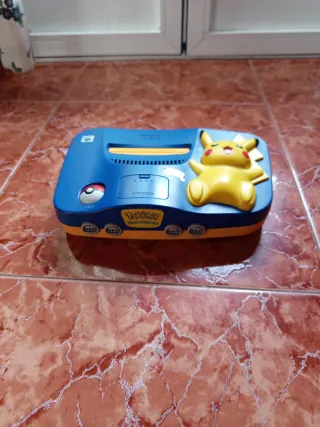 Nintendo 64 Edizione Speciale Pikachu + 2 Giochi