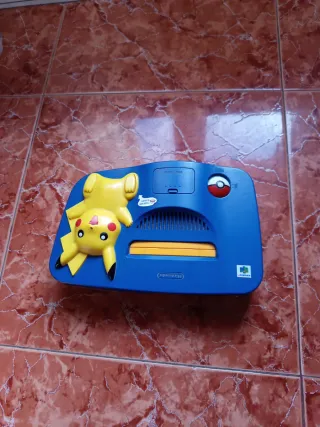 Nintendo 64 Edizione Speciale Pikachu + 2 Giochi