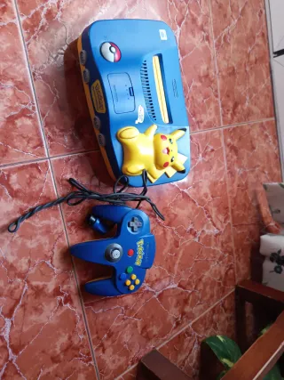 Nintendo 64 Edizione Speciale Pikachu + 2 Giochi