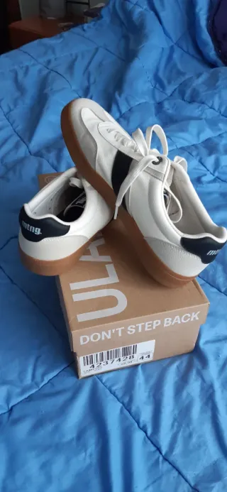 Zapatillas MTNG Blancas y Negras Talla 44