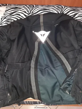 Giacca moto Dainese nera e grigia