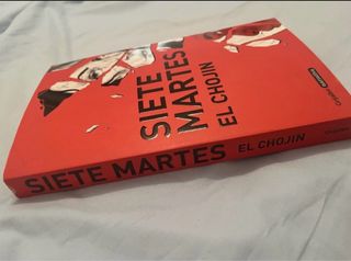 Siete martes / Seven Tuesdays (Spanish Edition)