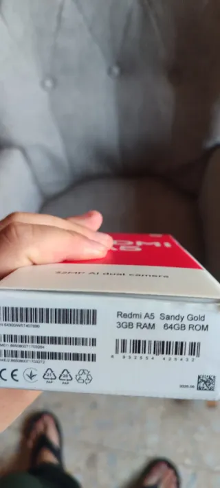 Redmi A5 Caja 32MP Dual Camera no incluye cargador