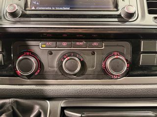 Volkswagen Multivan Outdoor 114cv Manual 2017