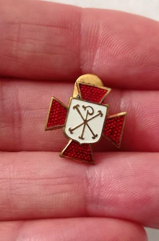 Insignias años50 ADORACION NOCTURNA Y OTRA FALANGE