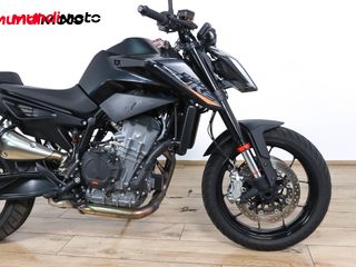 KTM 890 DUKE