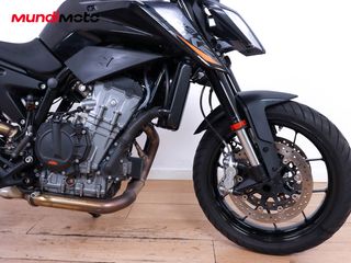KTM 890 DUKE
