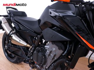 KTM 890 DUKE
