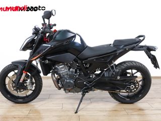 KTM 890 DUKE