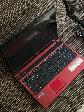 Acer Aspire 5552 Series SIN DISCO DURO