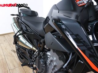 KTM 890 DUKE