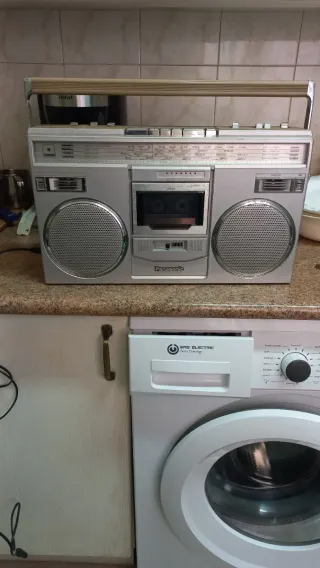 Radio Cassette Panasonic Plata y Dorado