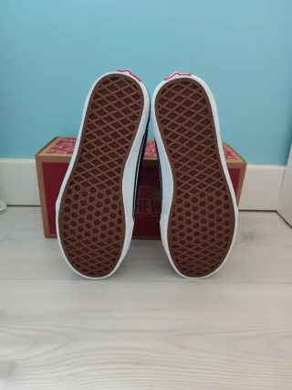 Vans Ward Zapatillas Negras y Blancas