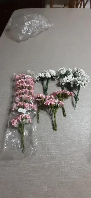 Fiori per bomboniere rosa e bianchi