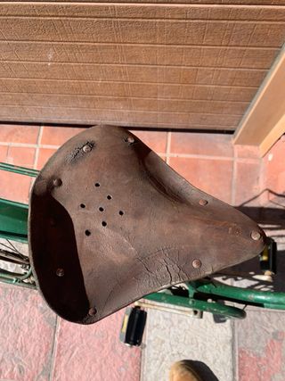 Bicicleta antigua verde