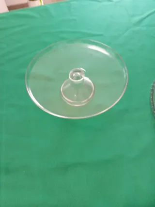 Alzatina in vetro trasparente