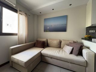 Piso en alquiler en Santa Catalina - Canteras en Palmas de Gran Canaria(Las)