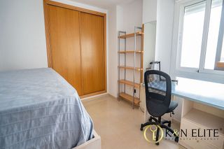 Ático en alquiler en Centro en Alicante