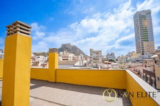 Ático en alquiler en Centro en Alicante