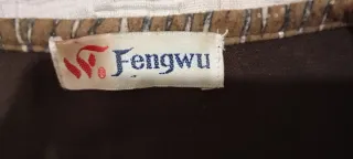 Camiseta manga larga dorada y marrón