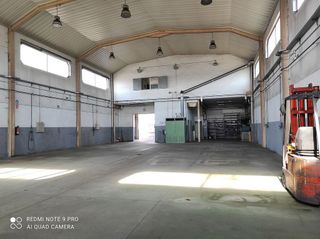 Nave industrial en venta en Rejas en Madrid