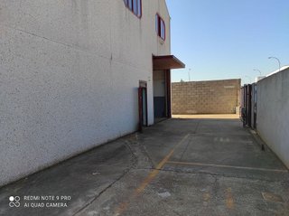 Nave industrial en venta en Rejas en Madrid