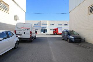 Nave industrial en alquiler en Pla de la Vallonga - Bacarot en Alicante