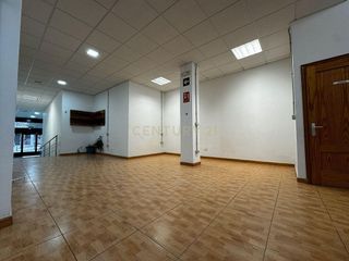 Local comercial en alquiler en San Cristóbal de La Laguna - La Vega - San Lázaro en San Cristóbal de La Laguna