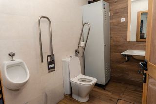 Local comercial en venta en Zona Puerto Deportivo en Fuengirola