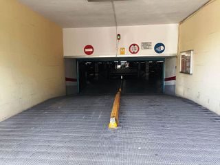 Garaje en venta en La Creu del Grau en Valencia