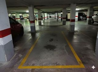 Garaje en venta en La Creu del Grau en Valencia