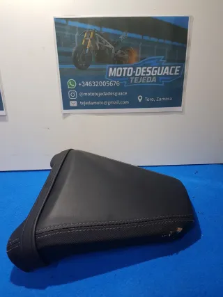 Asiento copiloto Honda CBR 650 R 2025 (roto)