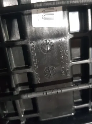 Asiento copiloto Honda CBR 650 R 2025 (roto)