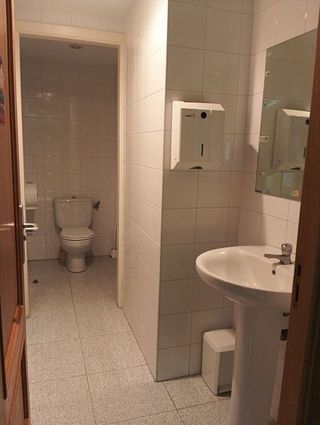 Local comercial en alquiler en Los Castros - Castrillón - Eiris en Coruña (A)