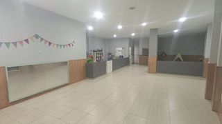Local comercial en venta en Crevillent
