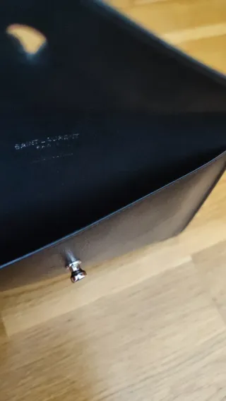 Porta pasaporte negro Saint Laurent