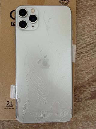 iPhone 11 Pro Max 70% Batteria + Caricabatterie Wireless