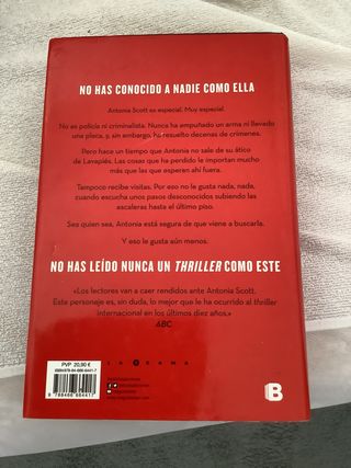 Reina Roja / Red Queen (LA TRILOGÍA REINA ROJA)...