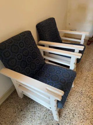 Sofá cama, sillones, mesa centro y juego comedor