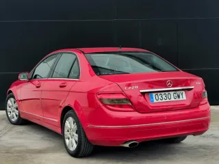 Mercedes-Benz Clase C 2010