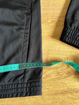 Chaqueta Adidas cremallera negra y blanca