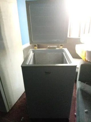 Congelador arcón Beko 75L