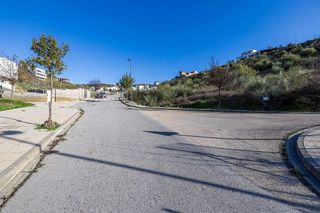 Terreno en venta en Zubia (La)
