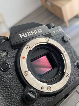 Cámara Fujifilm X-T2 + Accesorios
