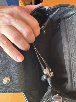 Bolso Parfois Negro con Tachuelas