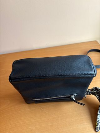 Bolso Parfois Negro con Tachuelas