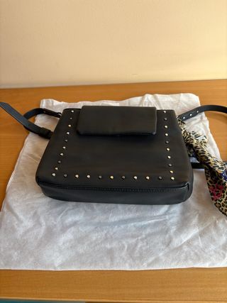 Bolso Parfois Negro con Tachuelas