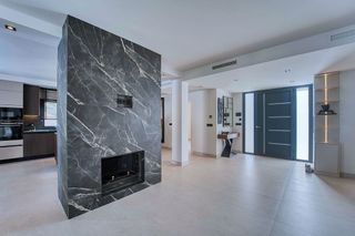 Casa adosada en alquiler en Nueva Andalucía centro en Marbella