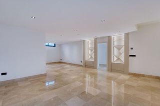 Casa adosada en alquiler en Nueva Andalucía centro en Marbella