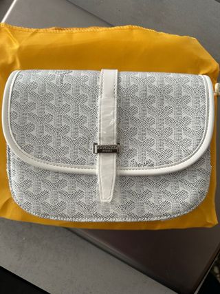 Bolso gris y blanco